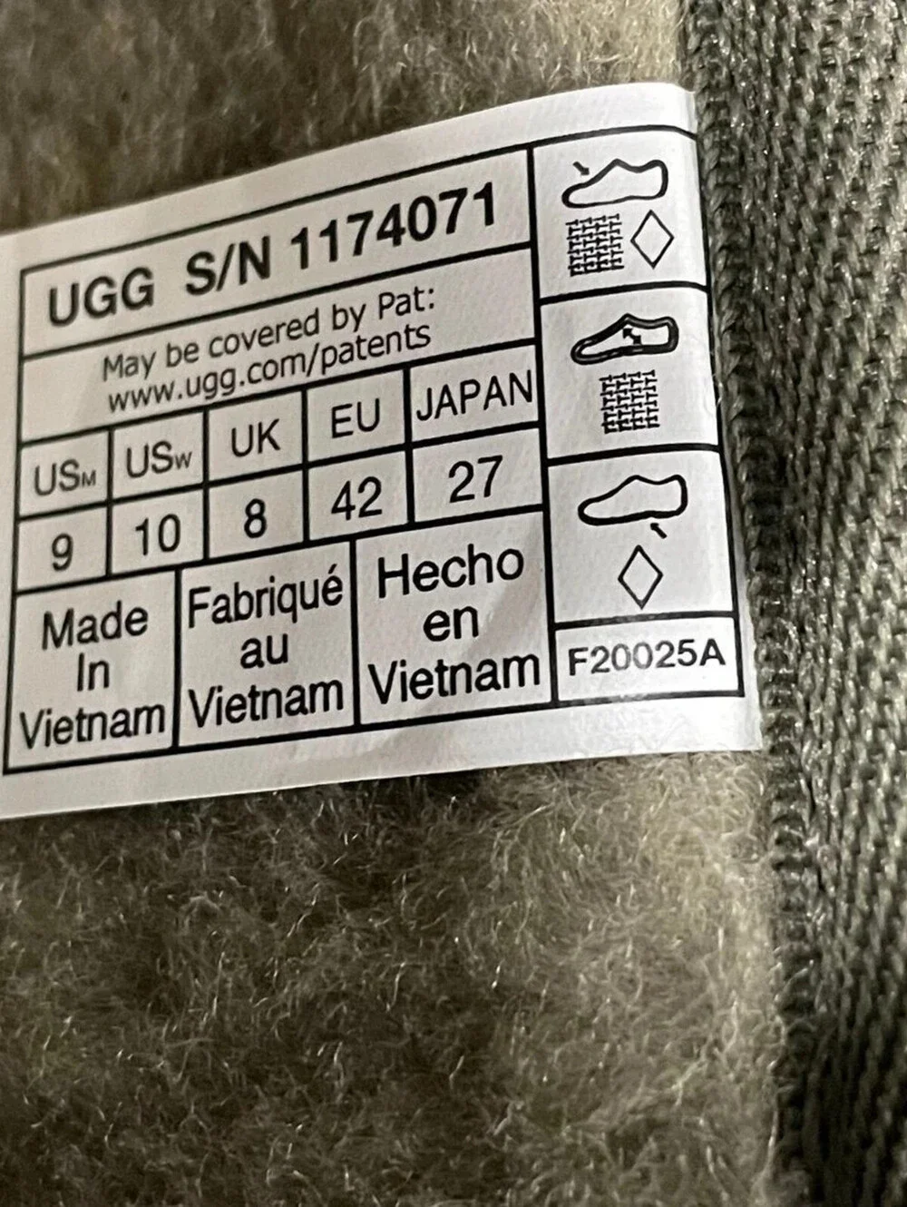 UGG Reese Cooper Ultra Mini Boot Men's Size US 9/ 10 W Kalamata Gore Tex New